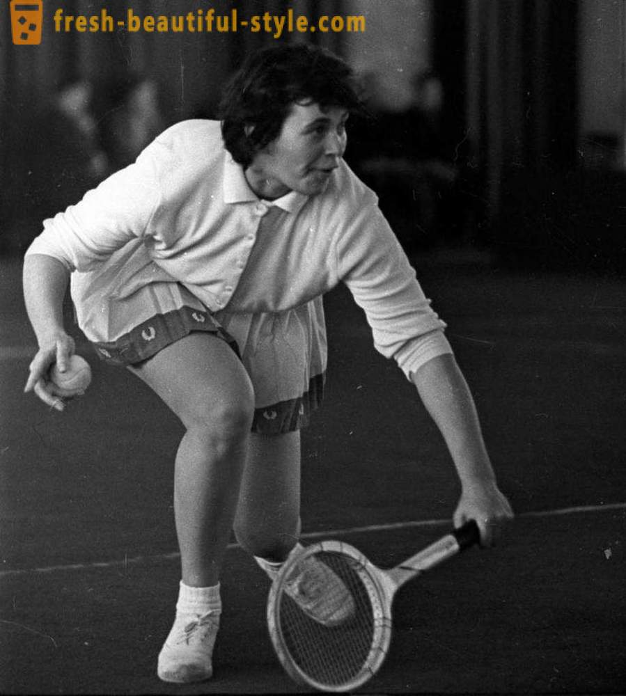 Anna Dmitrieva: životopis, datum narození, dosáhl v kariéře v tenisovém a sportovní komentátor