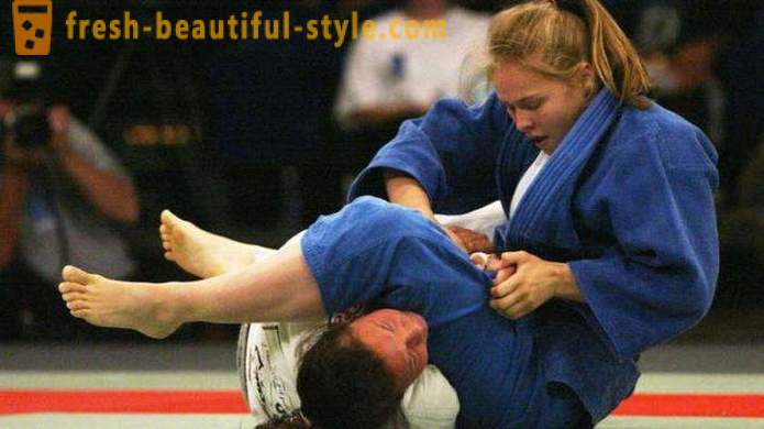 Co je odlišné od Sambo judo: Srovnání technik a pravidel