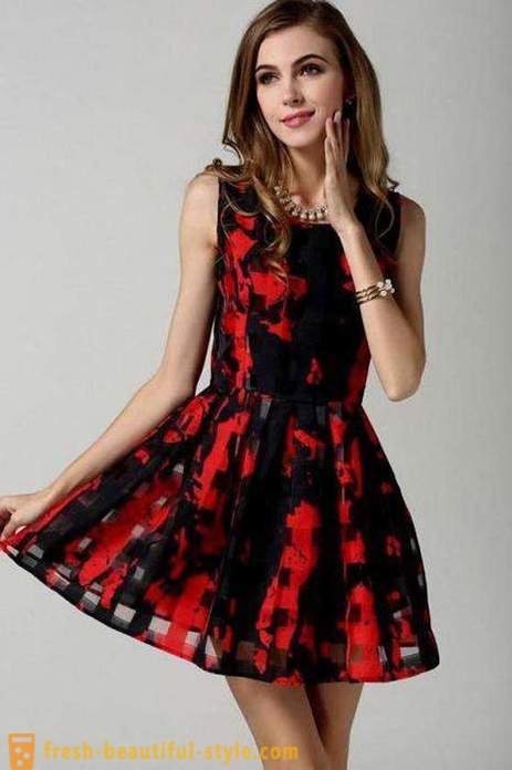 Černé šaty s červenými: styly, co na sebe