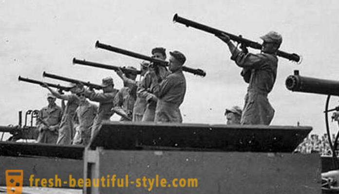 Americké zbraně z druhé světové války a moderní. Americký pušky a pistole
