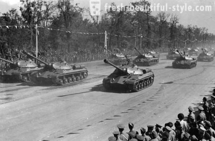 Proč Sovětský svaz ukázal na přehlídce v Berlíně, IS-3 tanky