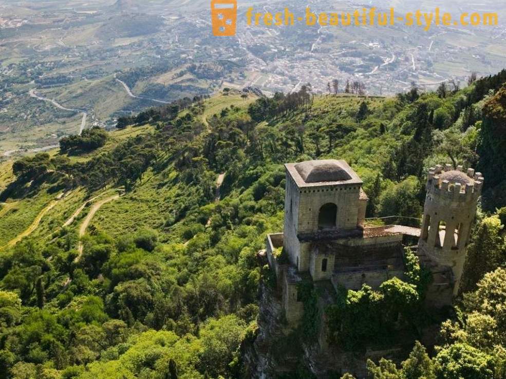 Krása horských měst Itálie
