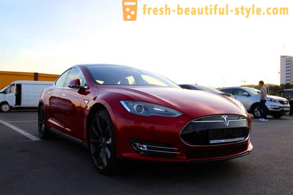 Majitel „Tesla“ hlášeny žádné závady a půl roku