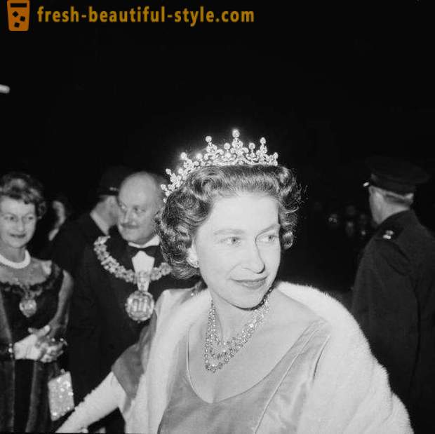 Queen Elizabeth II a Prince Philip slaví platinovou svatbu