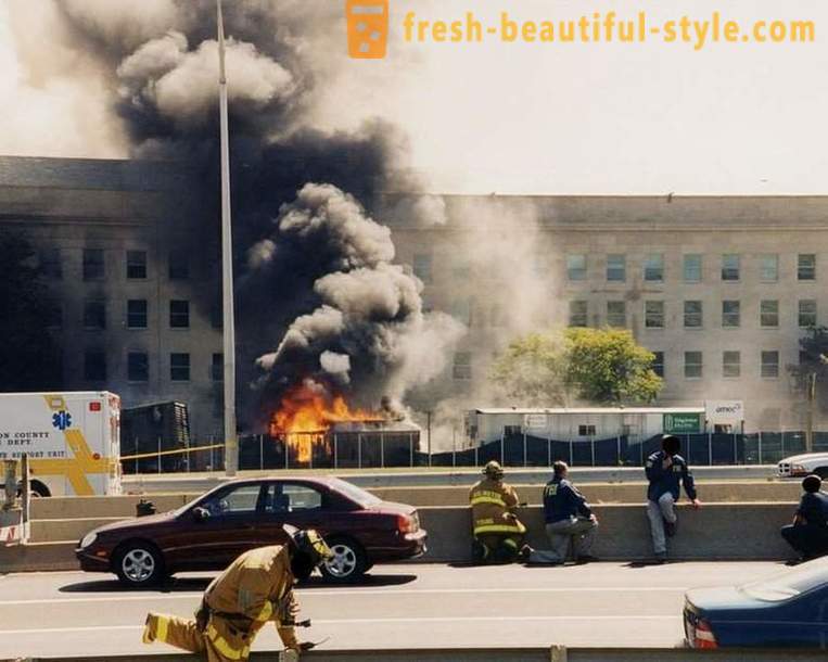 Předchozí, utajený Pentagon zveřejnil fotografie z 11. září