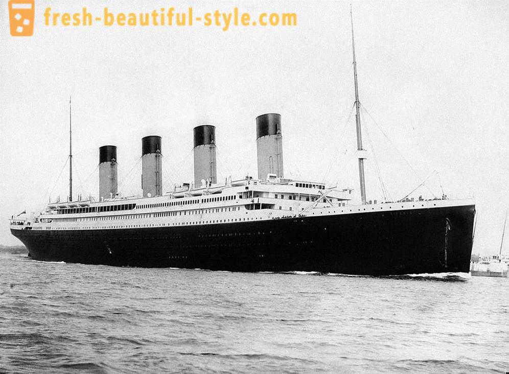 Opium a elektrická jízda - divné věci „Titanic“