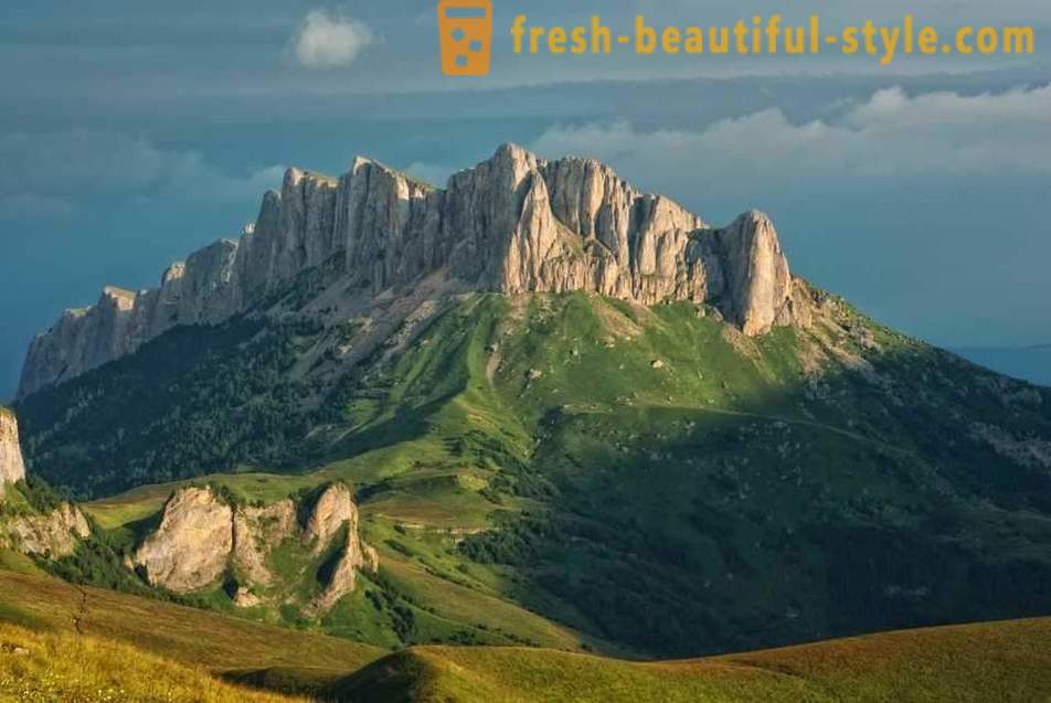 8 Nejkrásnější hory Ruska, že je to lákavé dobýt