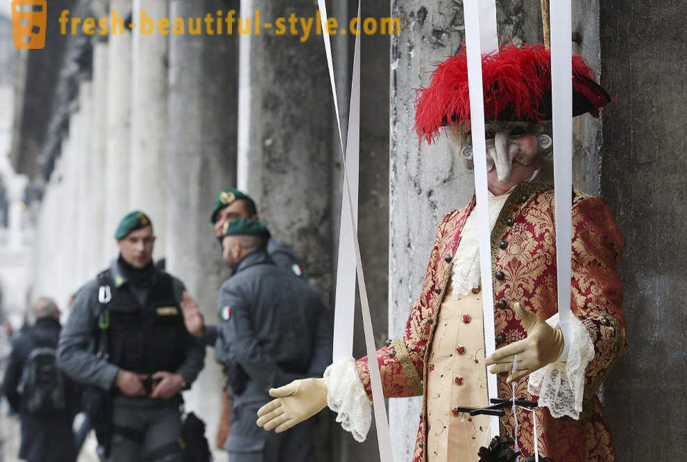 Benátský karneval 2016