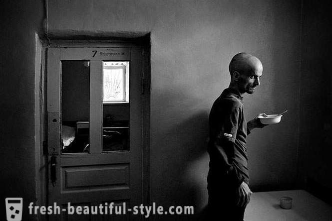 Šokující dílo fotografa, který žil v psychiatrické léčebně