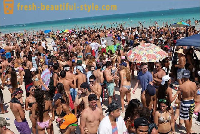 Jak američtí studenti tráví svou dovolenou v Miami