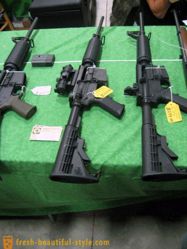 Výstava a prodej zbraní v USA