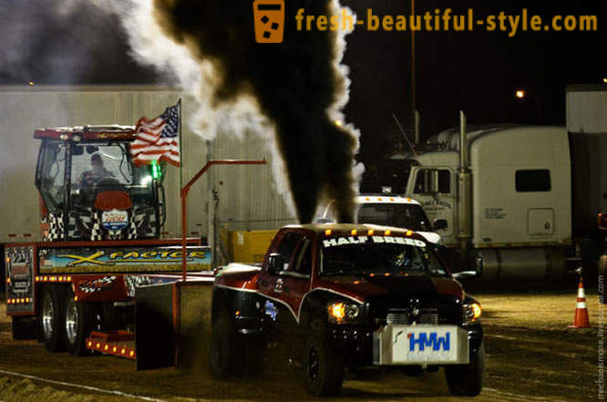 Traktory na steroidy nebo závodu v Texasu