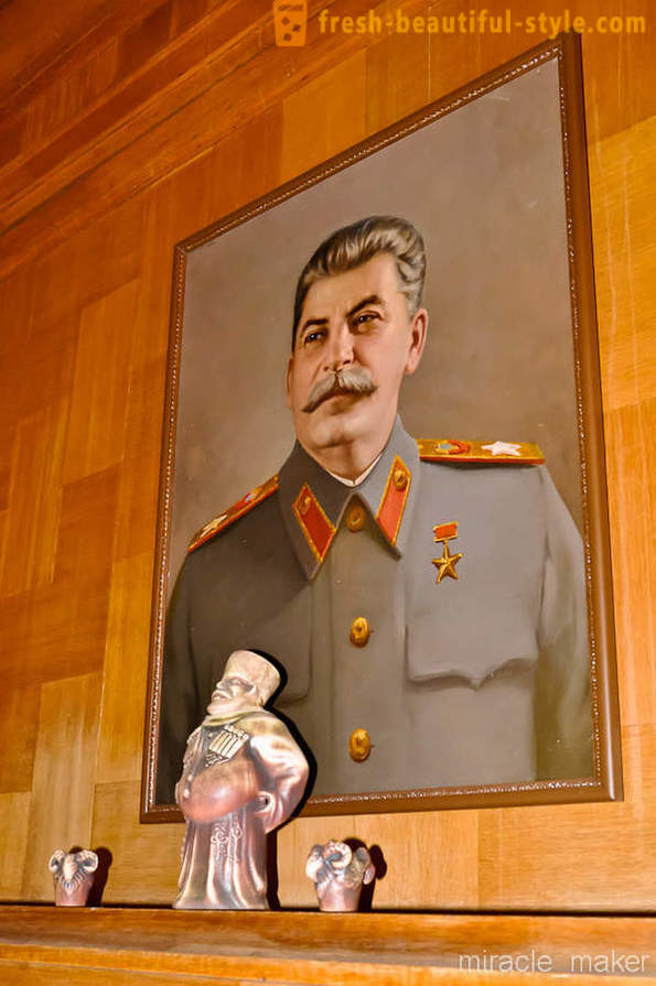 Prohlídka dači Stalina