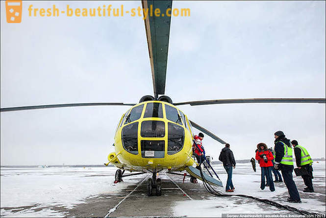 Létání vrtulníkem Mi-8 na sněhu Surgut