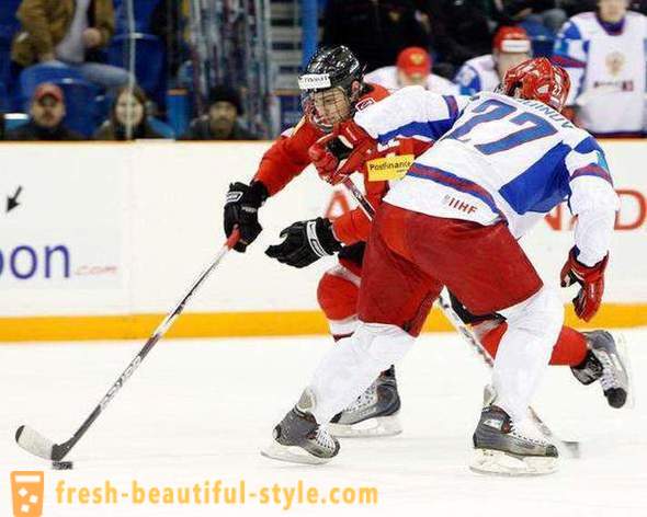 Maxim Chudinov: SKA hokejový obránce