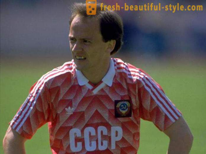 Igor Belanov, fotbalista: životopis, sportovní kariéry