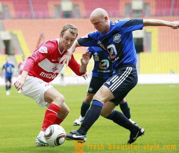 Denis Boyarintsev - ruský fotbalista, trenér FC „Nosta“: biografie, osobní život
