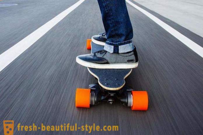 Giroskuter - elektrický jednostopé skateboard. Rozdíly oproti skateboardu všech čtyř kol
