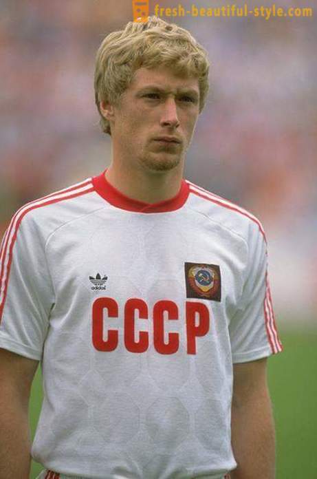 Alex Mickle, ukrajinský fotbalista: životopis, rodina, sportovní kariéru