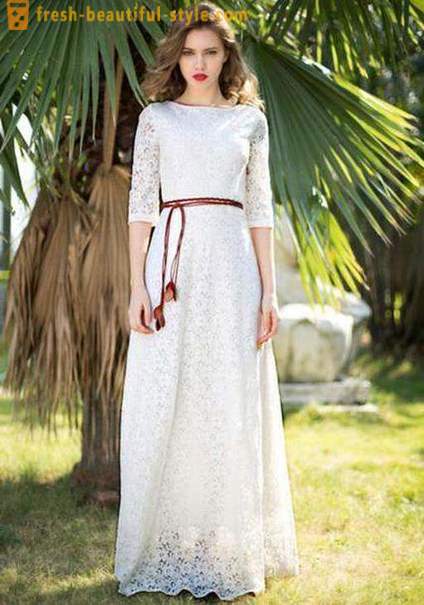 Dlouhé bílé šaty - speciální prvek šatníku žen