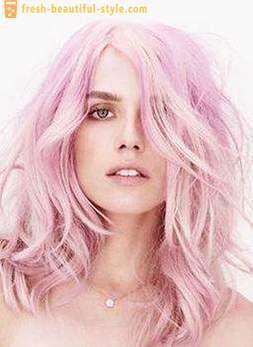 Růžové vlasy: jak dosáhnout požadované barvy?
