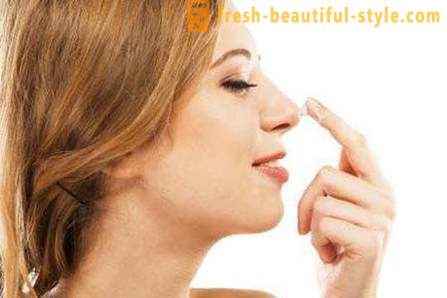 Jak snížit nos s make-up? Opticky zmenšit nos