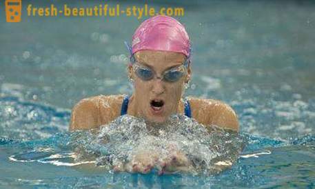 Plavání prsa pro zábavu a ve jménu sportu