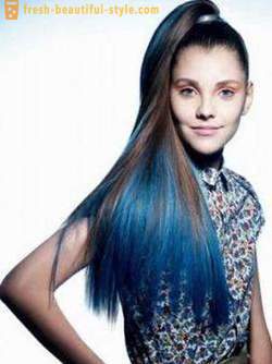 Modrá barva vlasů: jak dosáhnout opravdu krásné barvy?